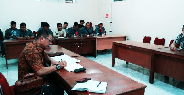 TRIPARTIT/ MEDIASI TUNTUTAN KARYAWAN PT. STEADFAST MARINE (MELALUI LAWYER TAMBUK BOW, SH & PATNERS) DENGAN 55 KARYAWAN (MELALUI JUNAIDI, SH & PATNER)